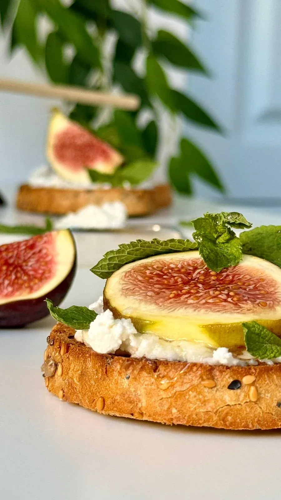 Fig-Ricotta-Toast3.webp